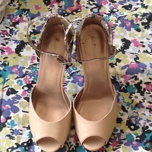 BCBG Nude/Snake Heels